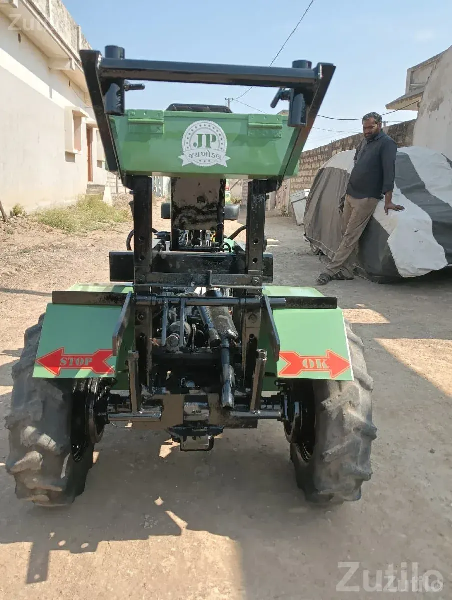 10.5 HP Hydraulic Sanedo Utility Vehicle - બાંધકામના વાહનો - ખાંભા - Image 2