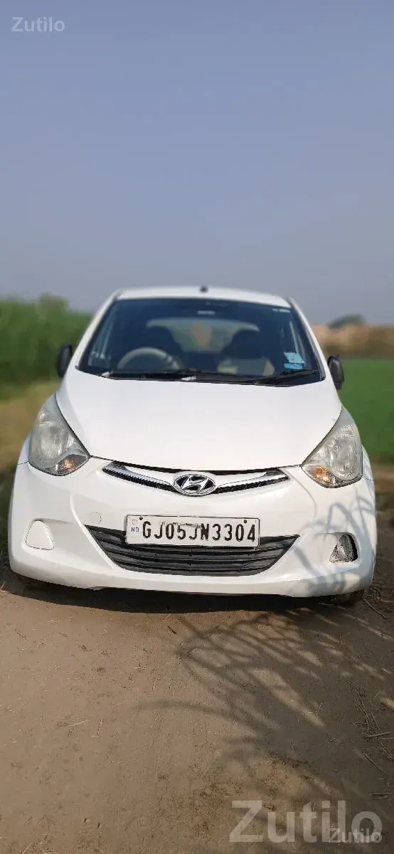 Hyundai Eon Magna+ 2015 White Hatchback - કાર - મેન્ડરડા - Image 2
