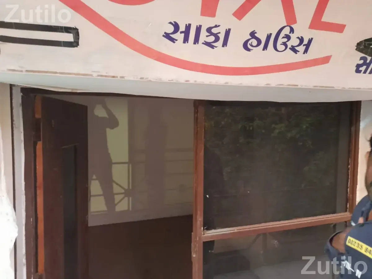 Shop - House for Sale - Rajkot City - Image 4