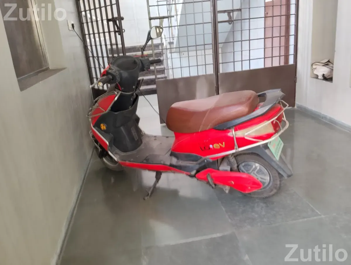 Electric two wheeler - Bikes - Surat City - Image 4