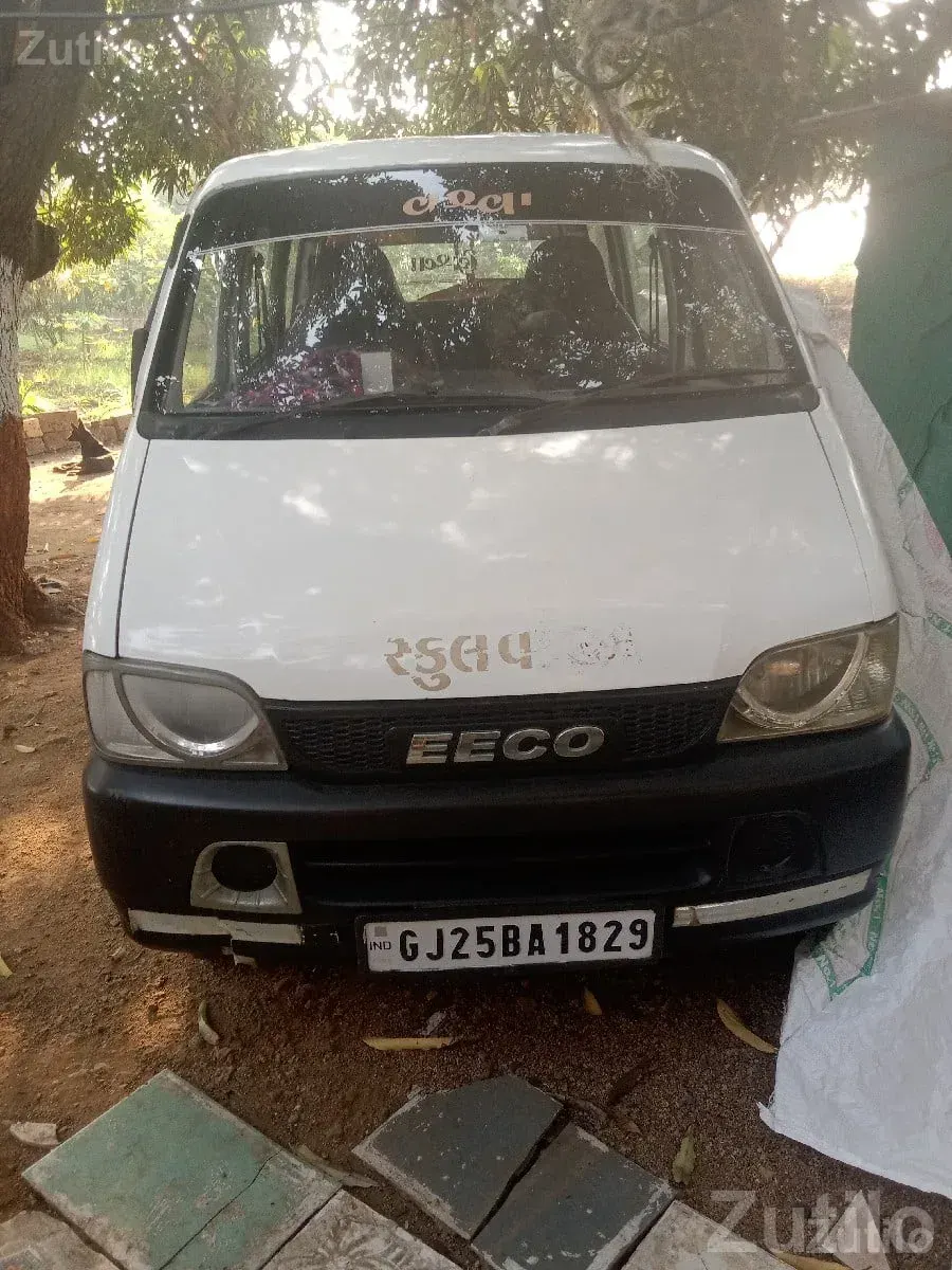 Maruti Eeco with Premium Black-Red Seats - Cars - Ranavav - Image 3