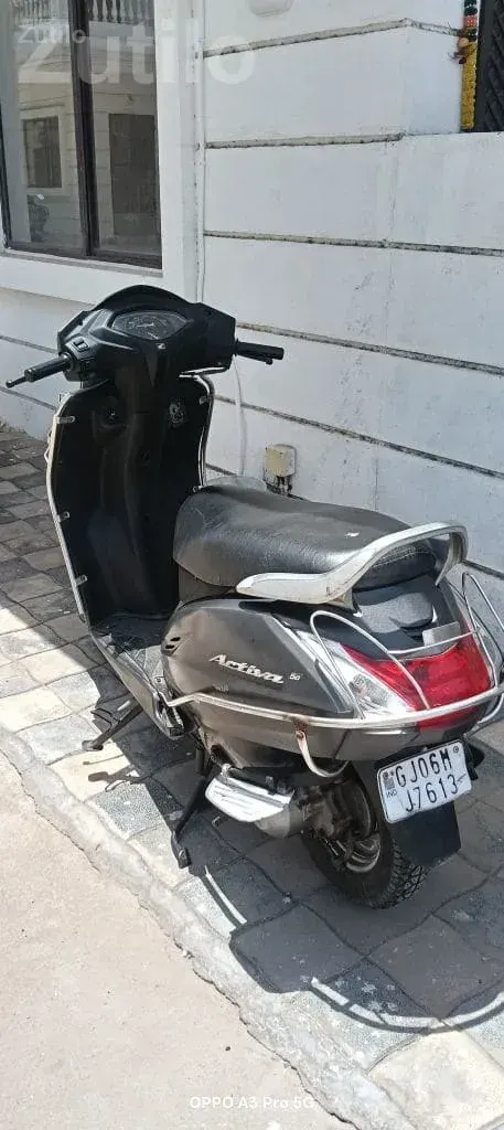 2019 Scooter for Sale with Insurance and Fitness - બાઇક્સ - વડોદરા શહેર - Image 5