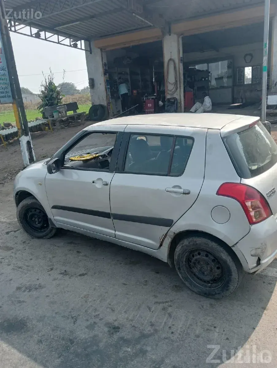 Maruti Swift 2005 CNG Hatchback - કાર - મેન્ડરડા - Image 2