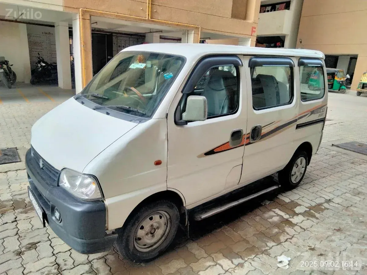 Maruti Suzuki Eeco White Van for Sale - Cars - Rajkot City - Image 3
