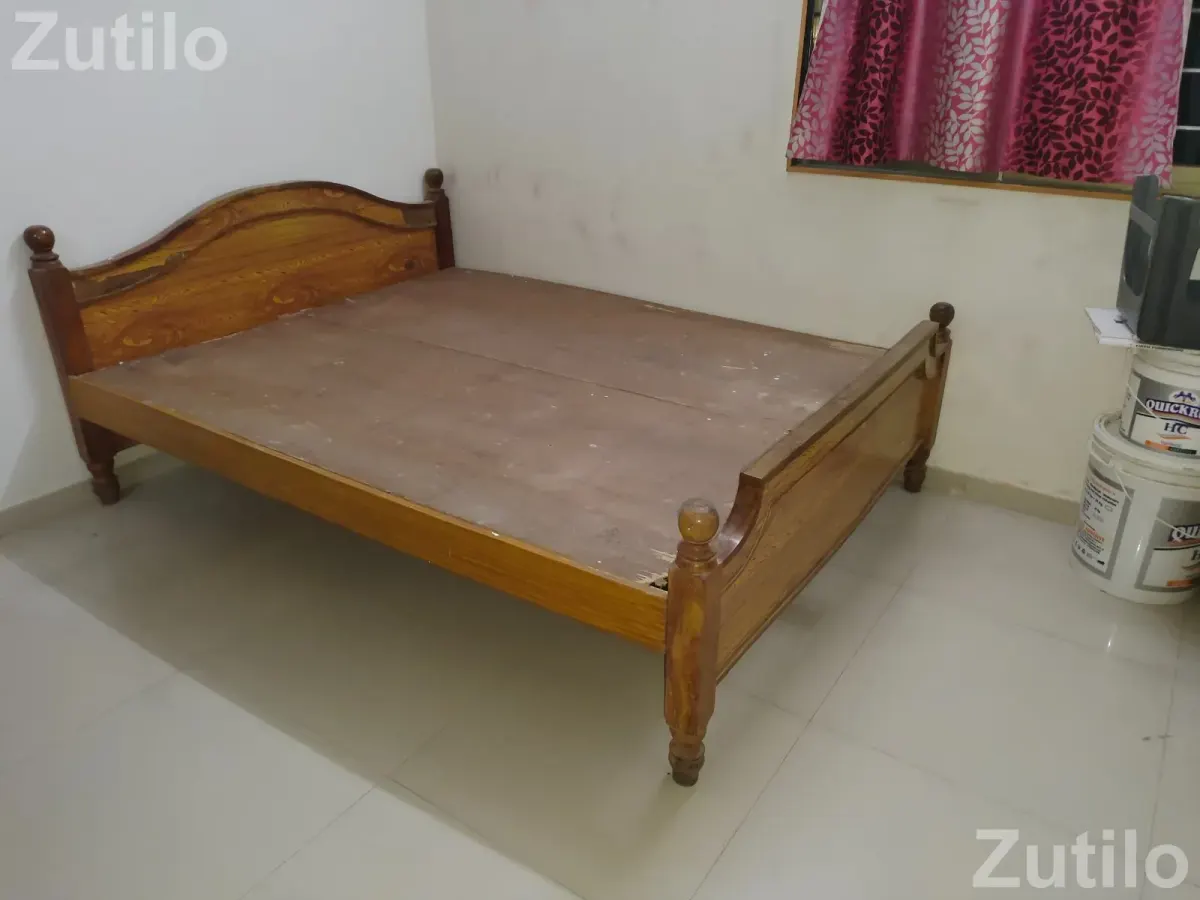 Queen size bed - Beds & Mattresses - Ahmedabad City - Image 3