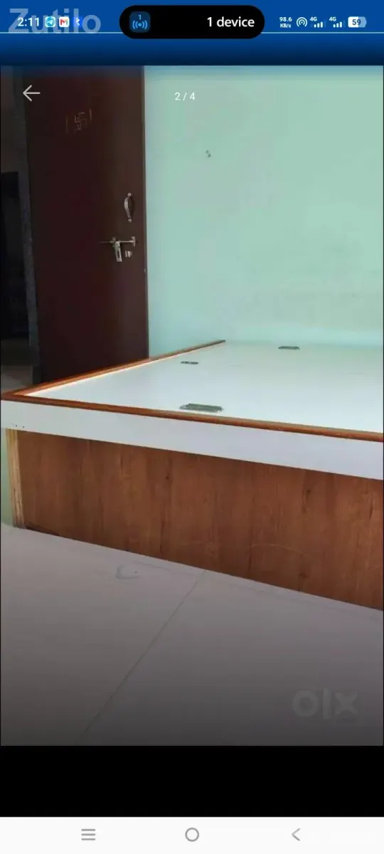 Queen Size Bed with Dressing Table - પાંખા અને ગાદી - સુરત શહેર - Image 3