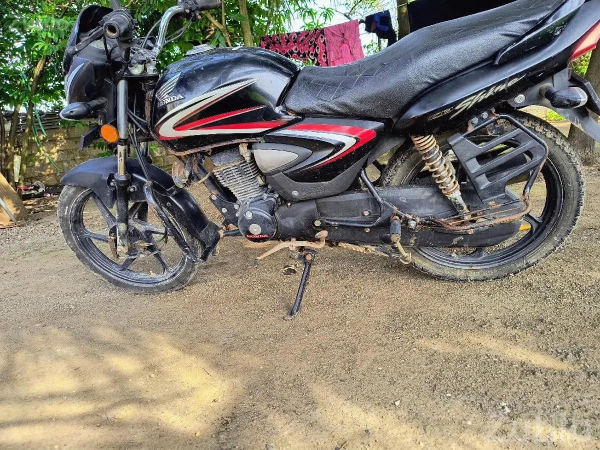 Honda CB Shine 2017 Used Bike for Sale - બાઇક્સ - ખંભાળિયા - Image 2