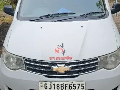 8 સિટર enjoy ગાડી વેચવાની છે.