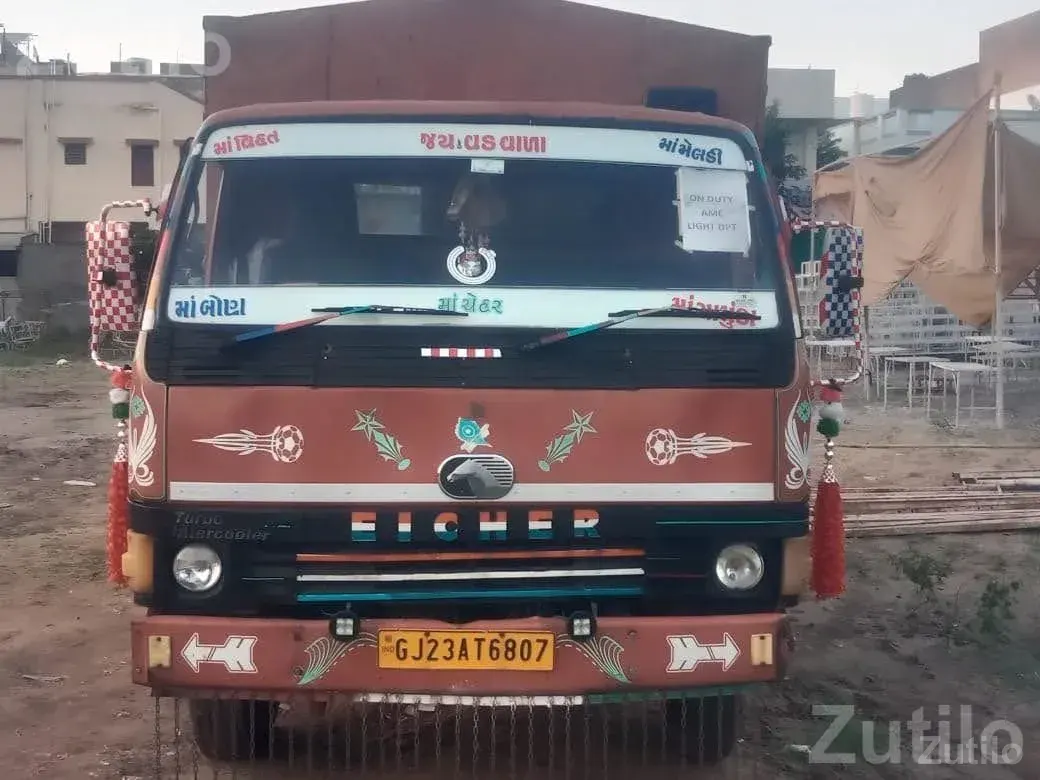 Eicher 2011 Cargo Truck - ટ્રક અને લોરી - છત્રાલ - Image 3