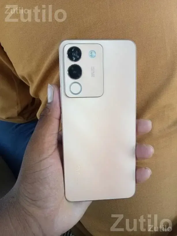 Vivo Y200 Smartphone 1st Owner - Mobile Phones - Kapadvanj - Image 4