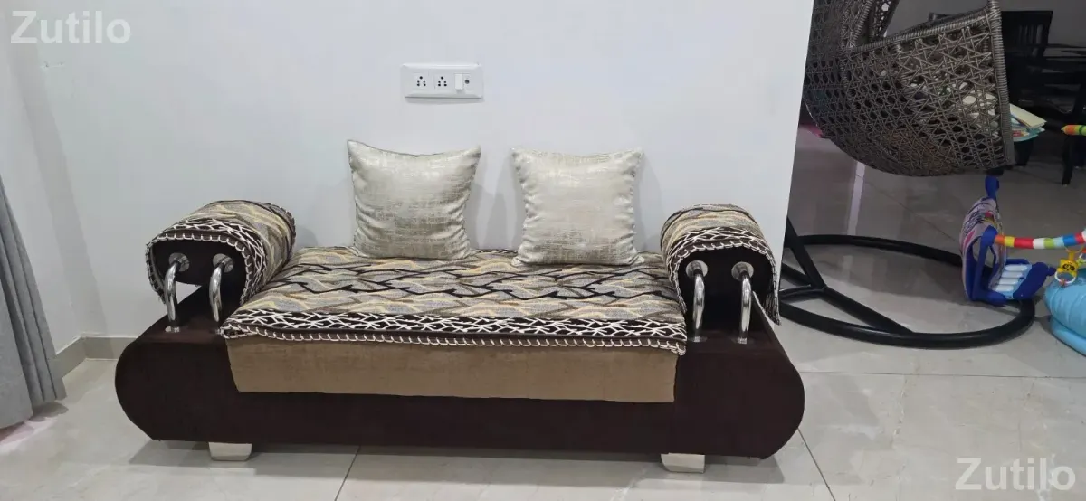 8 Seater Sofa sets with 8 Cushions & Mattress - Sofa Sets & Couches - Ahmedabad City - Image 3