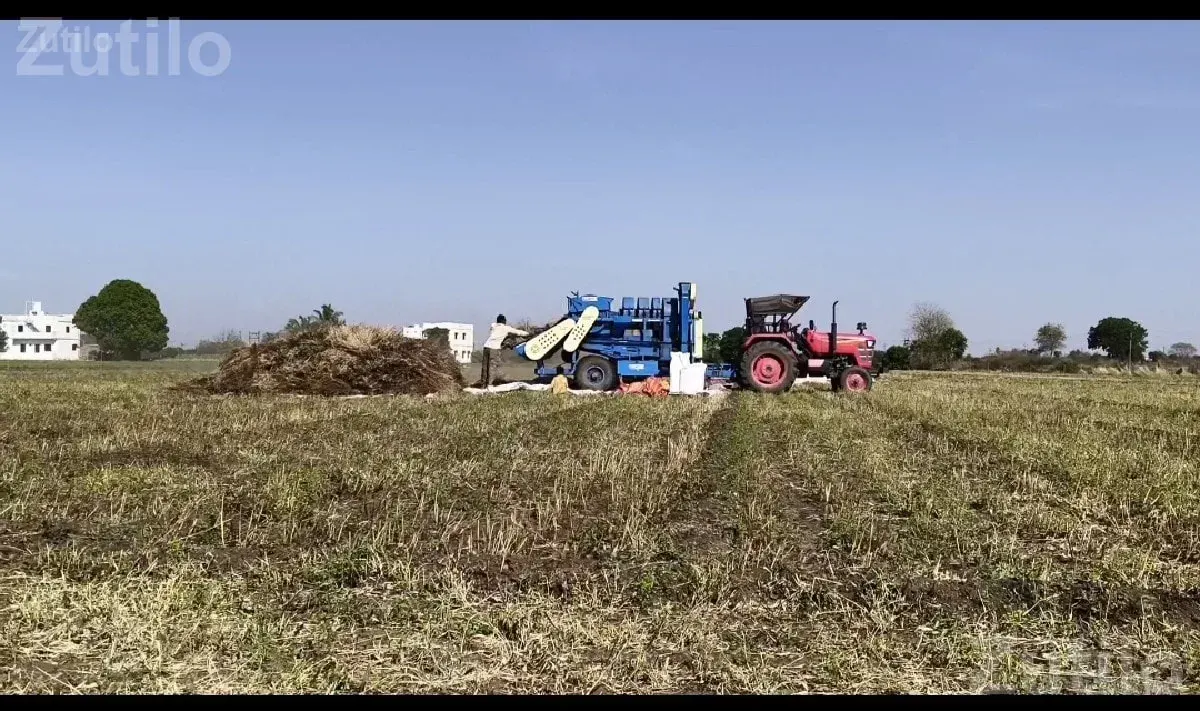 Labour Needed for Thresher and Farm Work - મજૂર / સહાયક - જુનાગઢ - Image 1