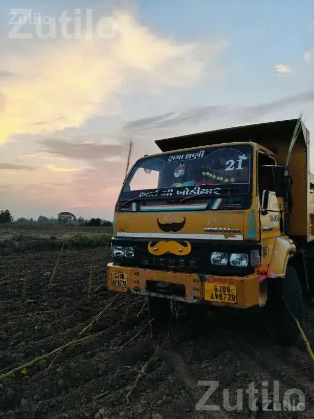 Eicher 16 Dumper Truck 2015 Model - Trucks & Lorries - Nadiad - Image 4