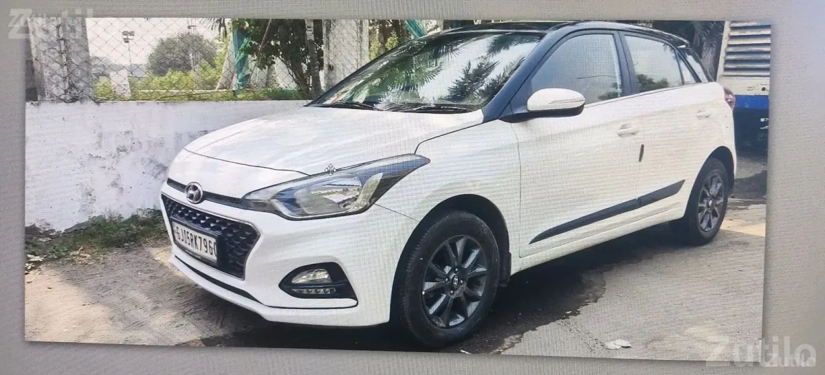 Hyundai i20 Sportz 2020 Dual Tone - Cars - Rajkot City - Image 2