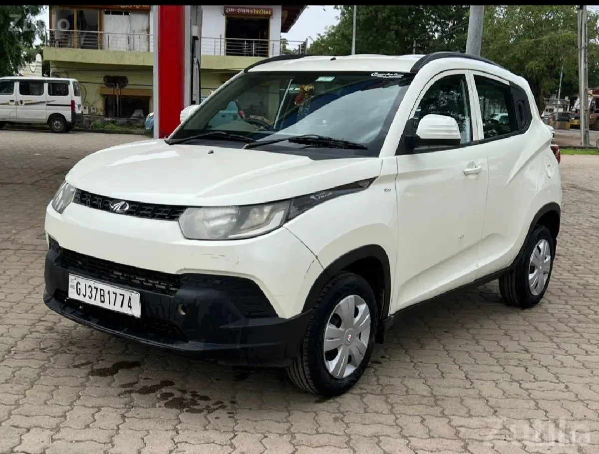 Mahindra KUV100 K2 Plus Petrol 2016 - કાર - જસદણ - Image 3