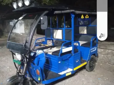 Jaiswal electric rickshaw