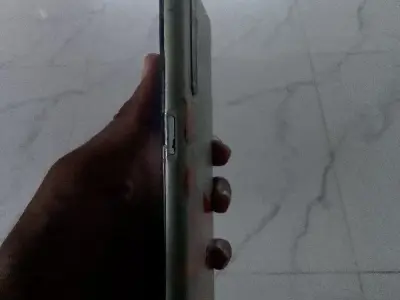 Realme 6i Smartphone in Good Condition Realme 6i Smartphone in Good Condition