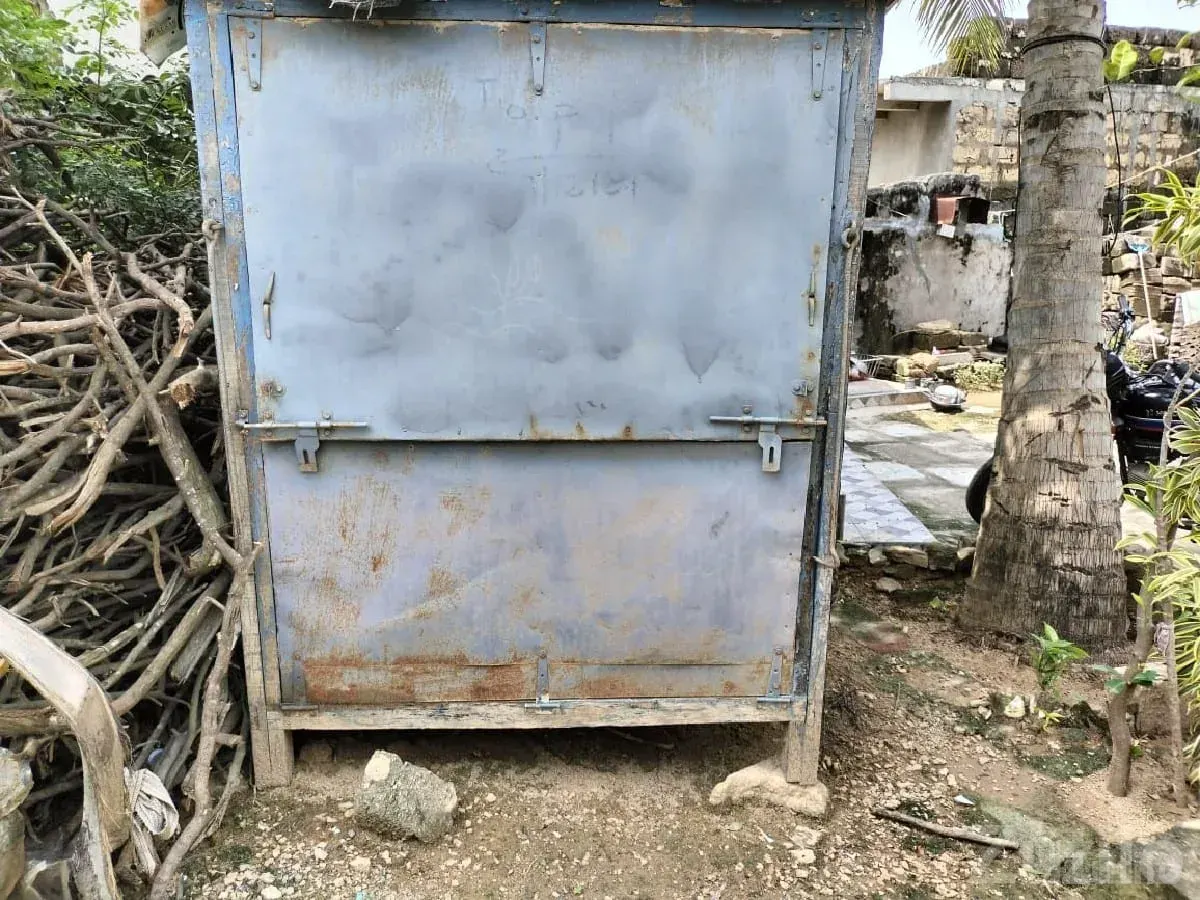 Used Metal Cabin for Sale - Miscellaneous - Chhaya - Image 3