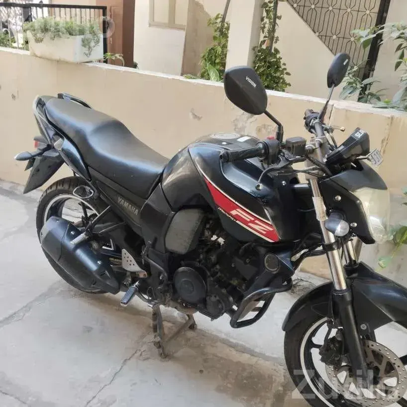 Yamaha FZ 16 2016 Bike with Active Insurance - બાઇક્સ - અમદાવાદ શહેર - Image 5