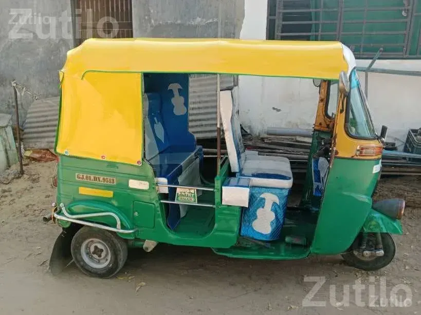 2015 Auto Rickshaw for Sale - ઓટો રિક્ષા - વિજાપુર - Image 2
