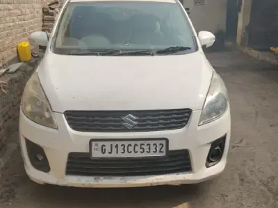 White Maruti Suzuki Ertiga MPV for Sale White Maruti Suzuki Ertiga MPV for Sale