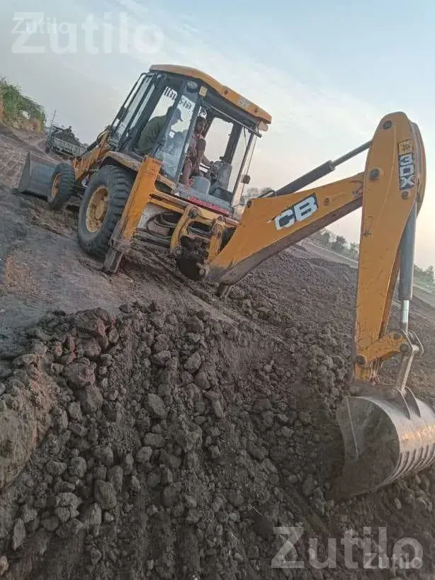 JCB 3DX Backhoe Loader 2014 Model - Construction Vehicles - Jasdan - Image 5