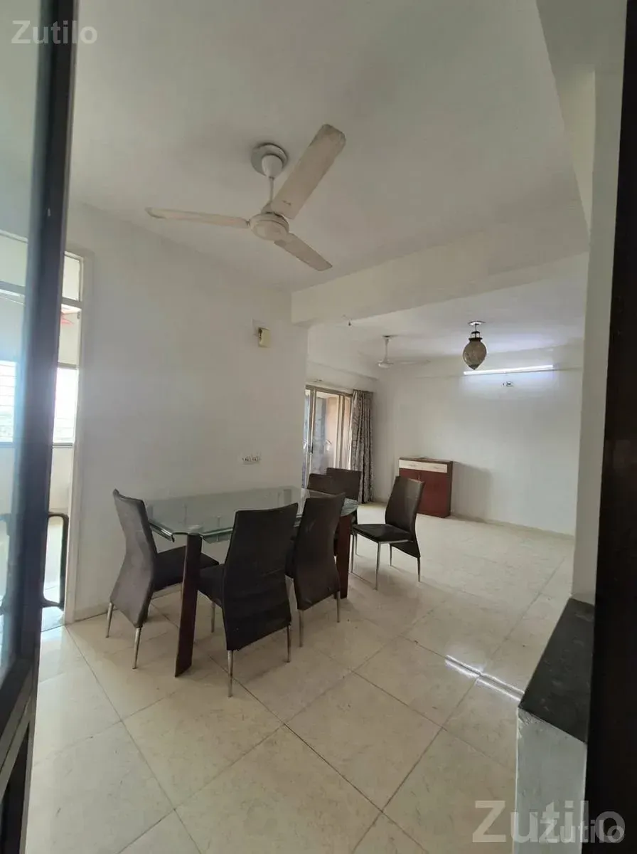 2 BHK Flat for Sale in Venus Parkland Vejalpur - House for Sale - Daskroi - Image 2