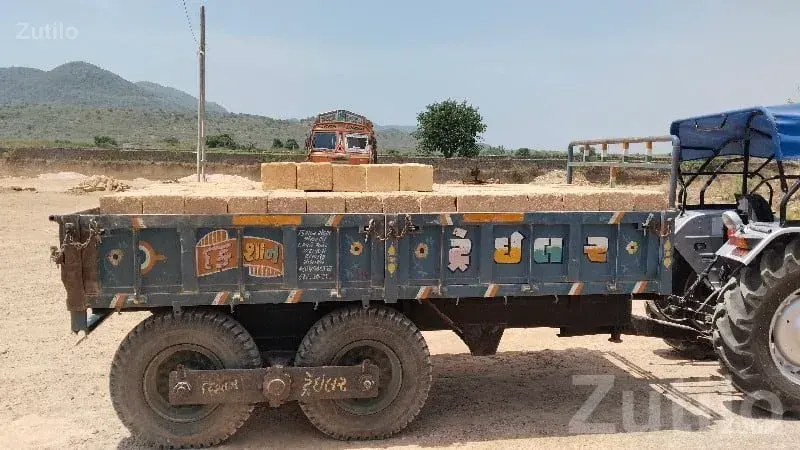 Eicher Tractor With Water Tanker Service - Tractors - Bhanvad - Image 2