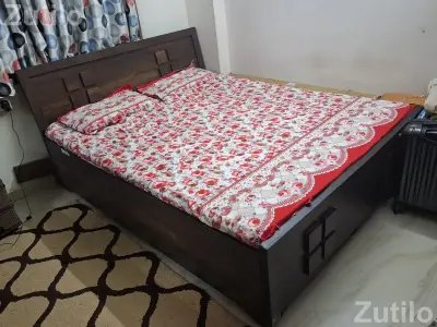 Double Bed with Mattress Double Bed with Mattress