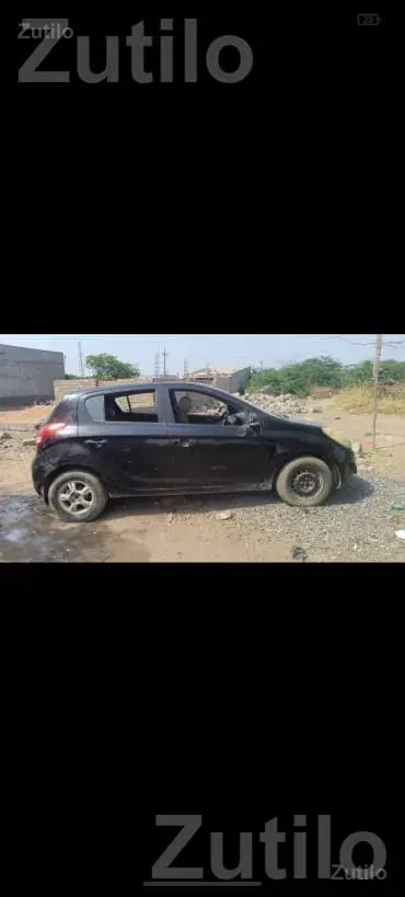 2011 Hyundai i20 Petrol Hatchback - Cars - Bhuj - Image 5