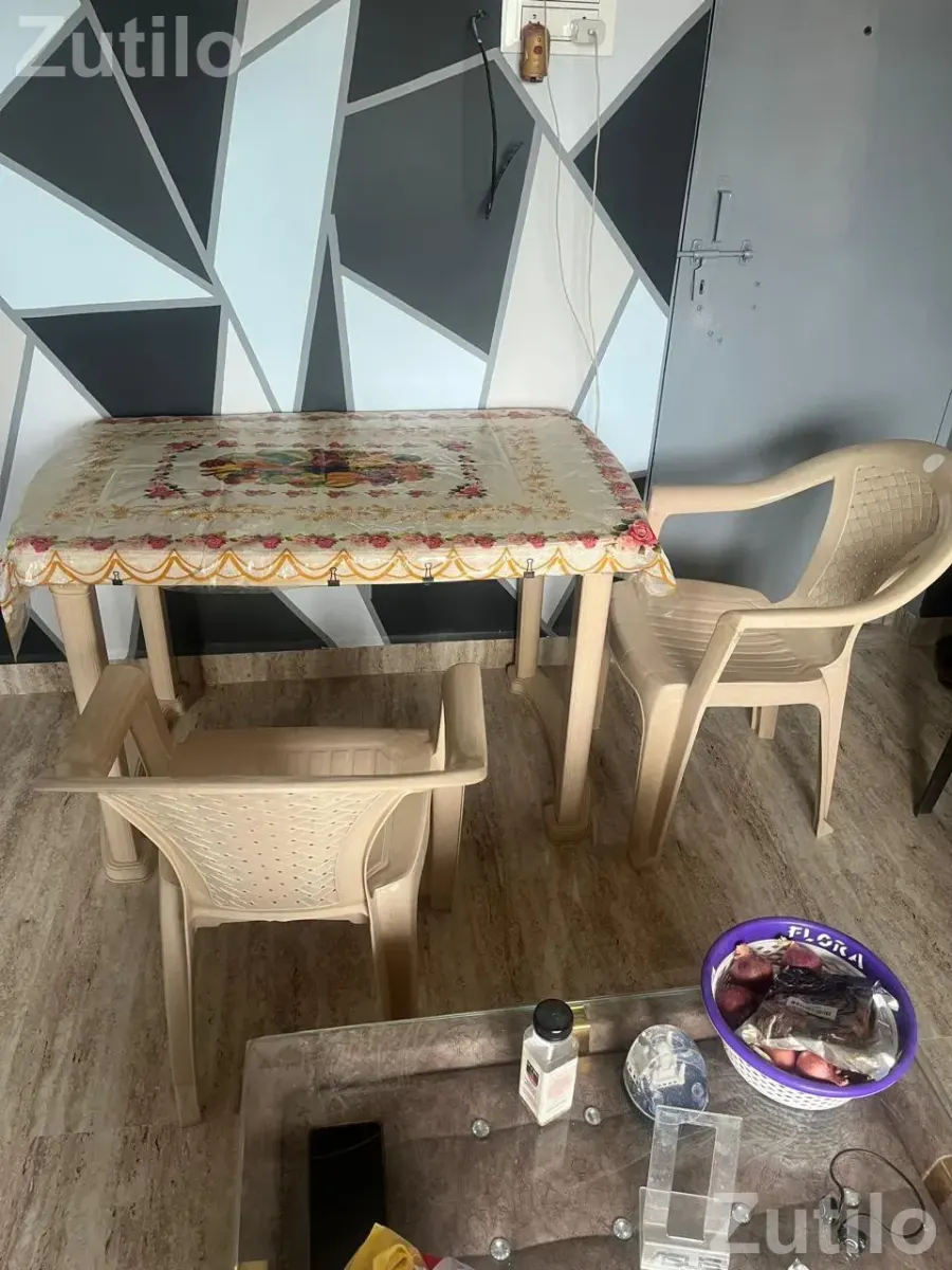 Plastic Dining set - ડાઇનિંગ ટેબલ અને સેટ - અંકલેશ્વર - Image 3