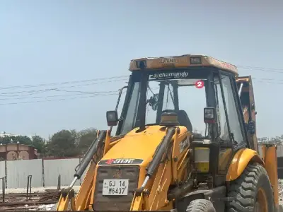 JCB Backhoe Loader 2009 Model, New Pump