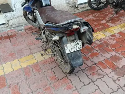 Used Bajaj Discover 2014 Bike 22000 km Used Bajaj Discover 2014 Bike 22000 km