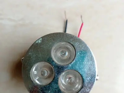UV Light (9V - 12V DC) UV Light (9V - 12V DC)