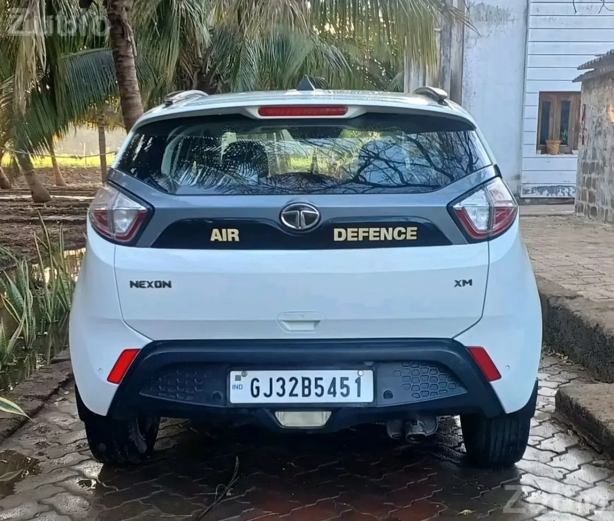 Tata Nexon XM Petrol CNG 1st Owner - Cars - Vadodara City - Image 4