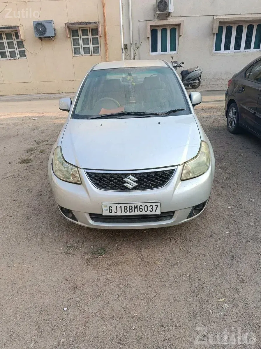 Maruti Suzuki SX4 Silver Sedan - Cars - Gandhinagar City - Image 3