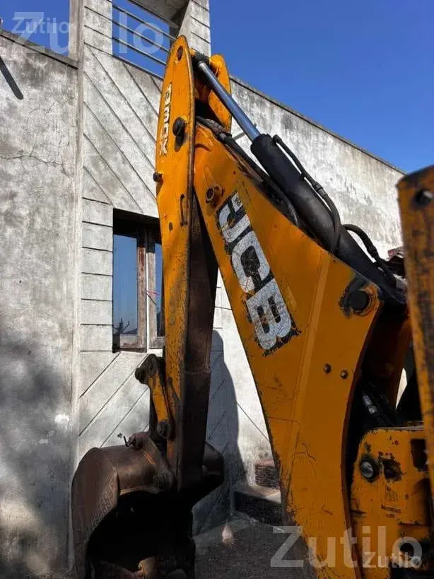 JCB 2011 Model Construction Vehicle - બાંધકામના વાહનો - તાળાજા - Image 2
