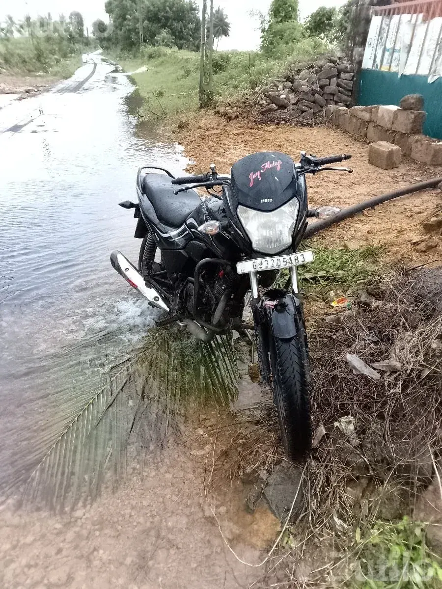 Hero Passion Xpro 2017 Bike in Tip Top Condition - Bikes - Mangrol - Image 3