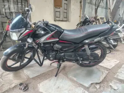 Honda Shine 2012 Bike 30000 km Honda Shine 2012 Bike 30000 km