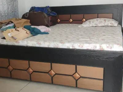 6*6 WOODEN Ply BED