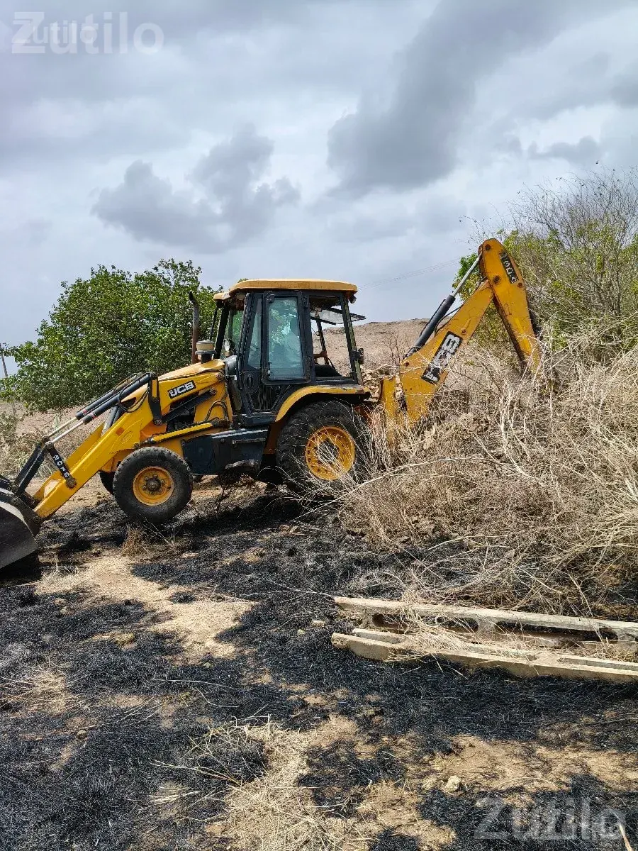 2015 JCB Backhoe Loader, No Welding - Construction Vehicles - Jamjodhpur - Image 3