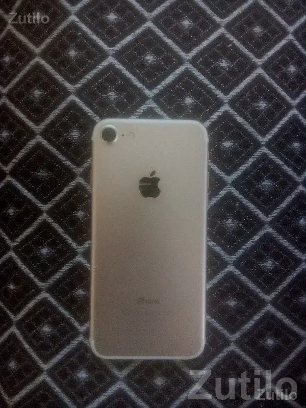Apple iPhone 7 Gold – Slim & Stylish - મોબાઇલ ફોન - કેશોદ - Image 3