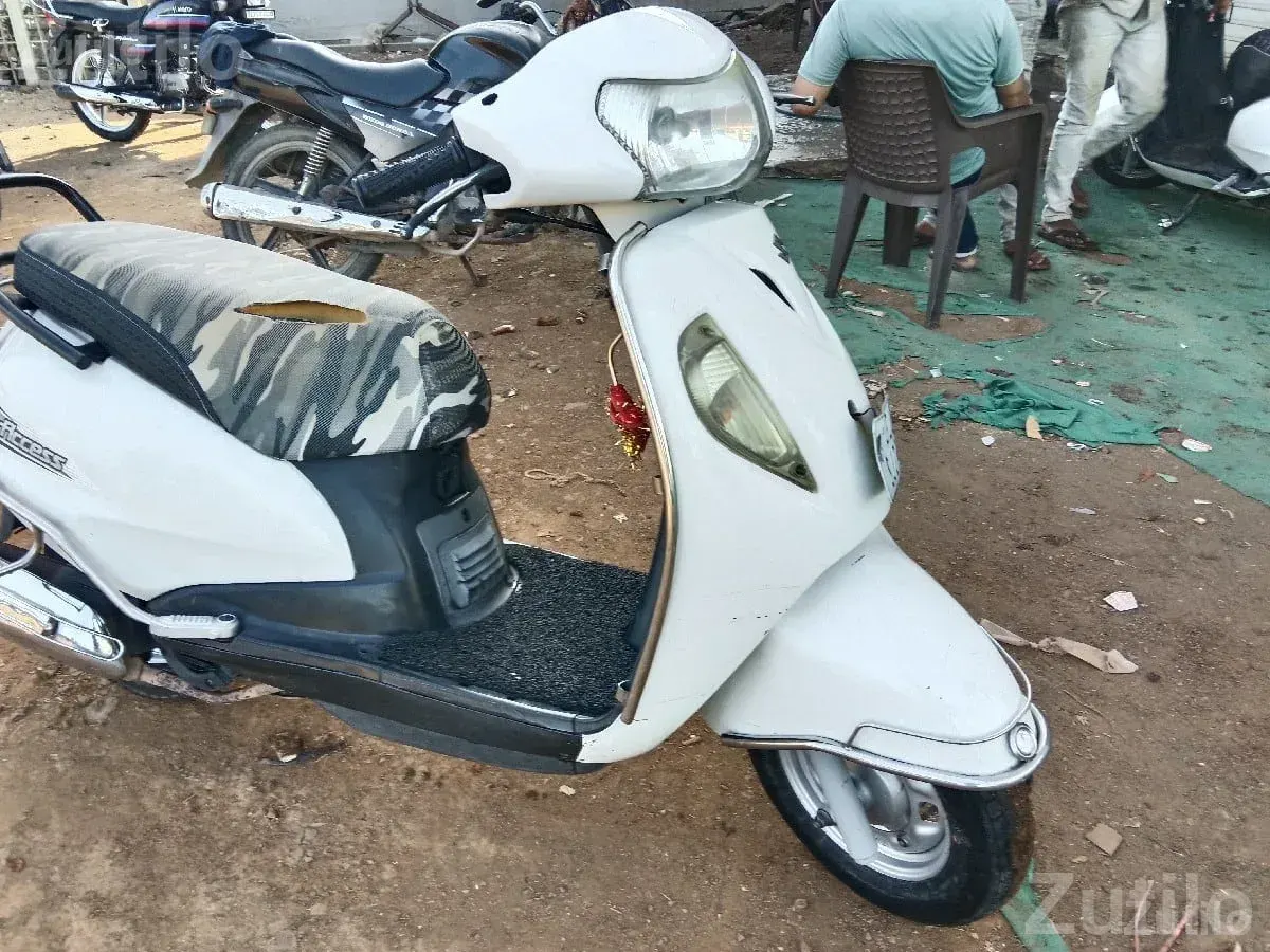Suzuki Access 2014 Scooter First Owner - બાઇક્સ - કેશોદ - Image 4