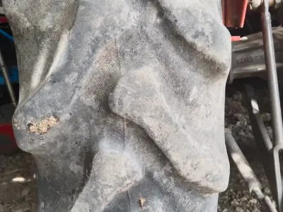 Used Tractor Tyre 12.4x28 Company Tyre Used Tractor Tyre 12.4x28 Company Tyre