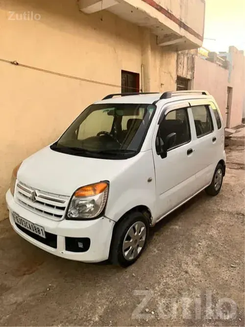 Maruti WagonR LXI CNG Petrol – White - Cars - Bhanvad - Image 2