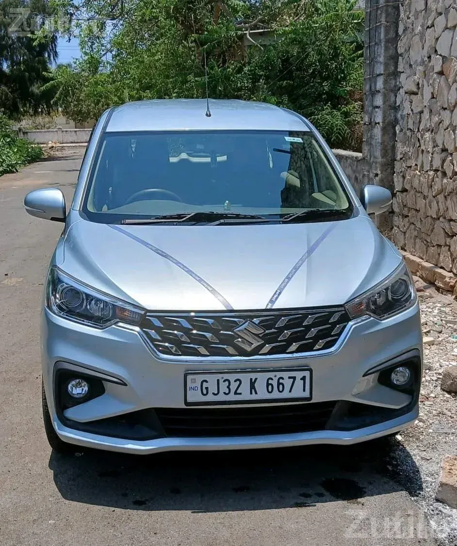 Maruti Suzuki Ertiga ZXI Hybrid 2022 Petrol - કાર - વેરાવળ - Image 4