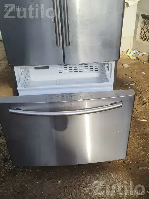 Samsung 700 L Side by Side Refrigerator - Refrigerators - Godhra - Image 5