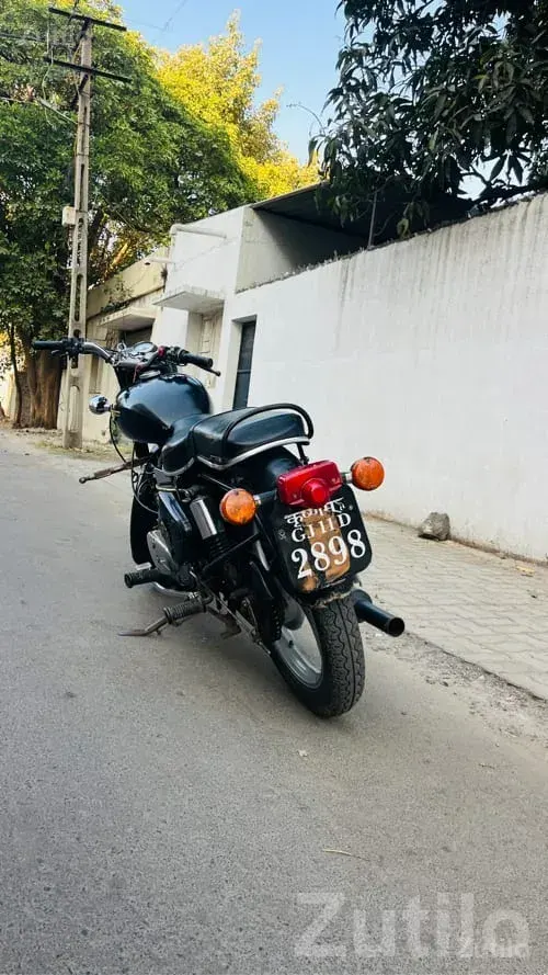 Royal Enfield Standard 350 1990 Black Bike - Bikes - Lodhika - Image 2