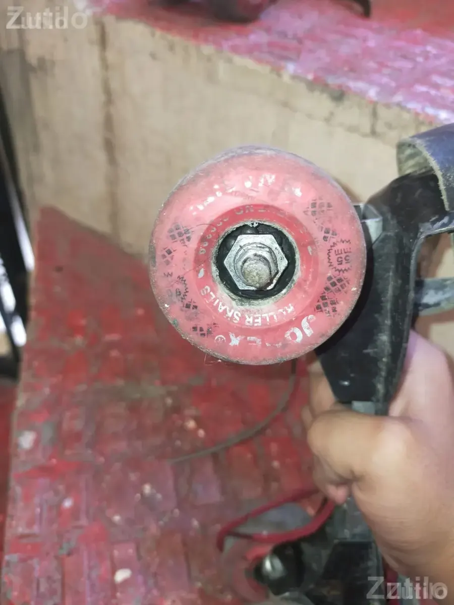 Adjustable Skating Shoes with Tool - તમામ પ્રકારના રમતગમત સાધનો - સુરત શહેર - Image 2