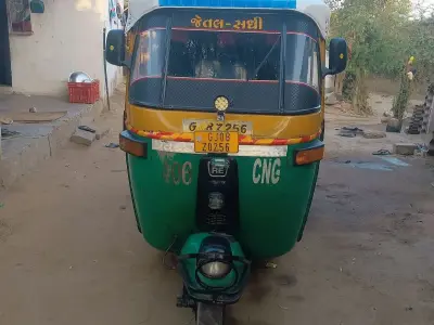 2010 CNG Auto Rickshaw 2010 CNG Auto Rickshaw